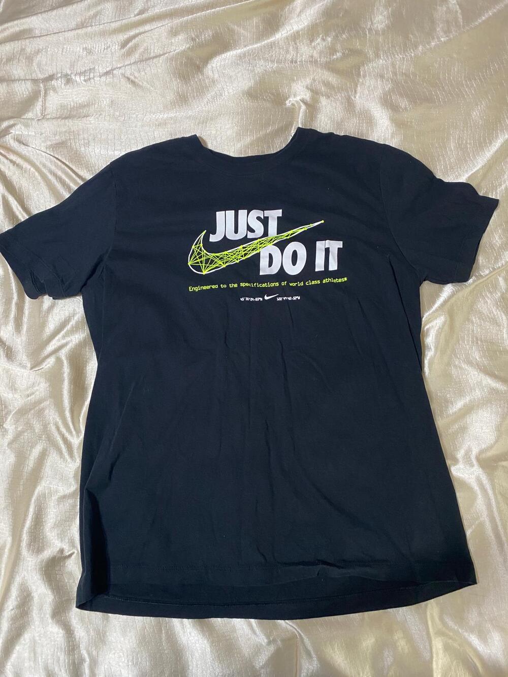 Nike Just Do It Black Neon Green Graphic Short Sleeve T Shirt Large Pre Owned